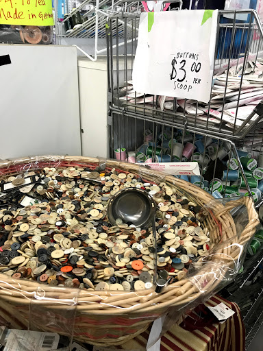 Fabric Store «Discount Fabrics», reviews and photos, 2170 Cesar Chavez St, San Francisco, CA 94107, USA