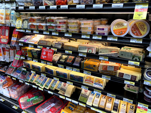 Grocery Store «Earth Fare», reviews and photos, 721 Gov Morrison St #110, Charlotte, NC 28211, USA