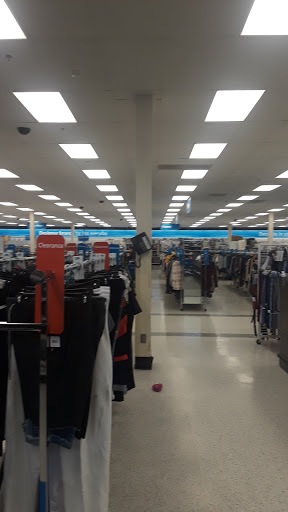 Clothing Store «Ross Dress for Less», reviews and photos, 3255 SW Cedar Hills Blvd, Beaverton, OR 97005, USA