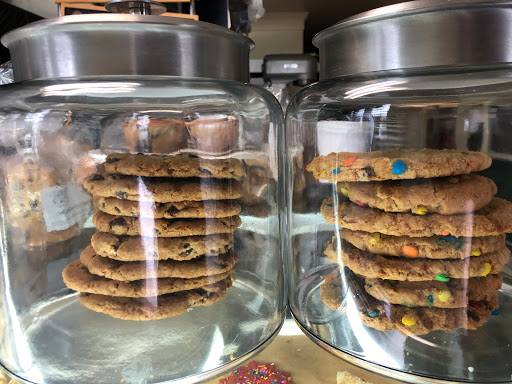 Bakery «Grand Finale Desserts and Pastries», reviews and photos, 225 Franklin Ave, Grand Haven, MI 49417, USA