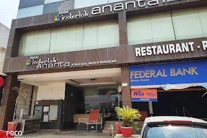 Capital O 33467 Hotel Inderlok Ananta image