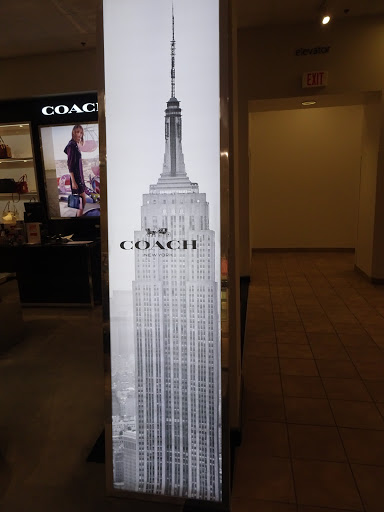 Cosmetics Store «MAC Cosmetics», reviews and photos, 702 N Midvale Blvd, Madison, WI 53705, USA