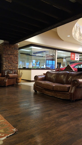 Toyota Dealer «North Park Toyota of San Antonio», reviews and photos, 10703 SW Loop 410, San Antonio, TX 78211, USA