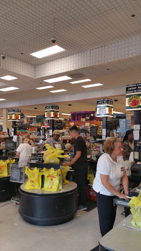 Grocery Store «ShopRite of Elizabeth», reviews and photos, 865 W Grand St, Elizabeth, NJ 07202, USA