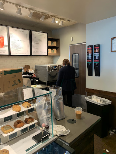 Coffee Shop «Starbucks», reviews and photos, 6001 South La Grange Road, Countryside, IL 60525, USA