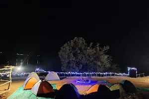 Igatpuri dam camping image