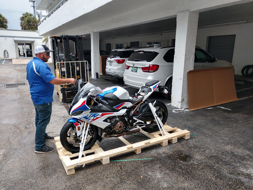 BMW Motorcycle Dealer «BMW Motorcycles Fort Lauderdale», reviews and photos, 4201 Peters Rd, Plantation, FL 33317, USA