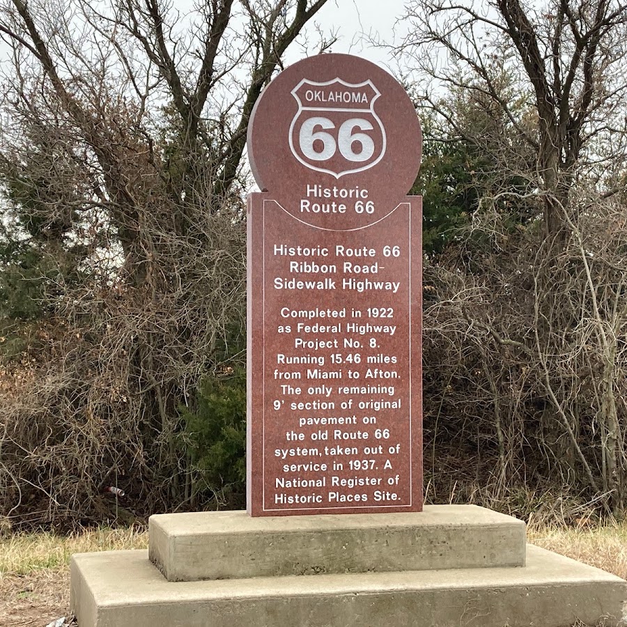 Route 66 Ribbon Road/Sidewalk Highway Landmark