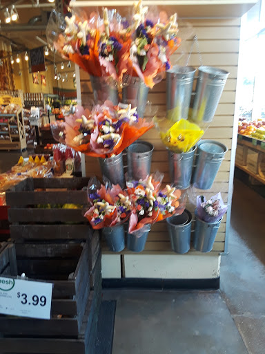 Supermarket «Fresh Madison Market», reviews and photos, 703 University Ave, Madison, WI 53715, USA