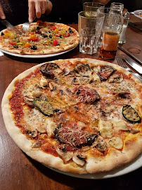 Pizza du Restaurant italien Bond Restaurant à Paris - n°8