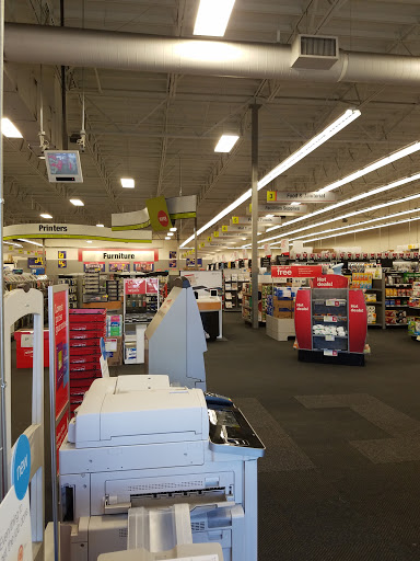 Office Supply Store «Staples», reviews and photos, 2080 W Empire Ave, Burbank, CA 91504, USA