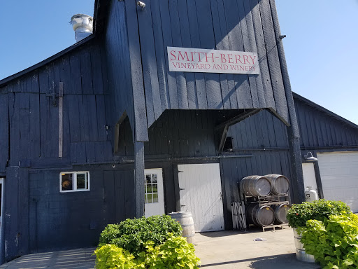 Winery «Smith-Berry Winery», reviews and photos, 855 Drennon Rd, New Castle, KY 40050, USA