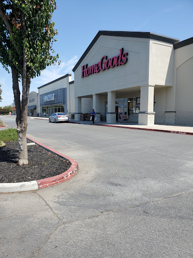HomeGoods, 950 Renz Ln, Gilroy, CA 95020, USA, 