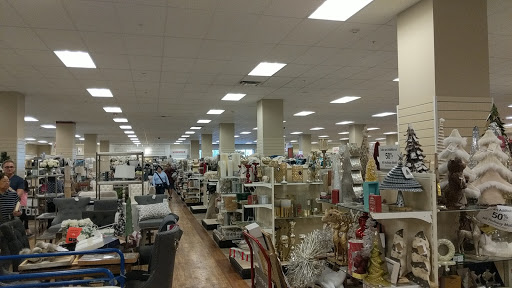 Department Store «HomeGoods», reviews and photos, 3803 E Foothill Blvd, Pasadena, CA 91107, USA