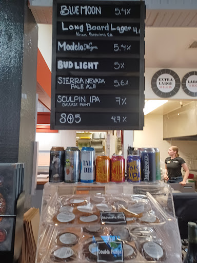 Pizza Restaurant «Round Table Pizza», reviews and photos, 686 Sutton Way, Grass Valley, CA 95945, USA