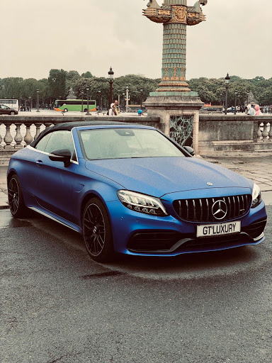 Luxury car rentals Paris