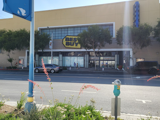 Electronics Store «Best Buy», reviews and photos, 1015 N La Brea Ave, West Hollywood, CA 90038, USA