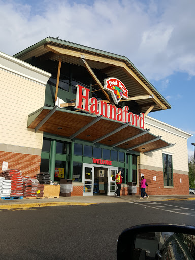 Hannaford Supermarket, 1490 U.S. 9, Wappingers Falls, NY 12590, USA, 