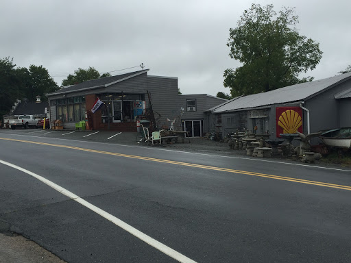 Antique Furniture Store «Old American Barn», reviews and photos, 107 Martinsburg Ave, Gordonsville, VA 22942, USA