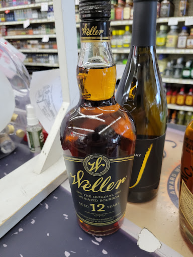 Wine Store «The Wine & Liquor Outlet», reviews and photos, 5900 S Transit Rd, Lockport, NY 14094, USA