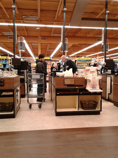 Supermarket «Price Chopper», reviews and photos, 2 Worcester Rd, Webster, MA 01570, USA