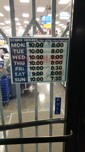 Sporting Goods Store «Big 5 Sporting Goods - La Puente», reviews and photos, 1809 N Hacienda Blvd, La Puente, CA 91744, USA