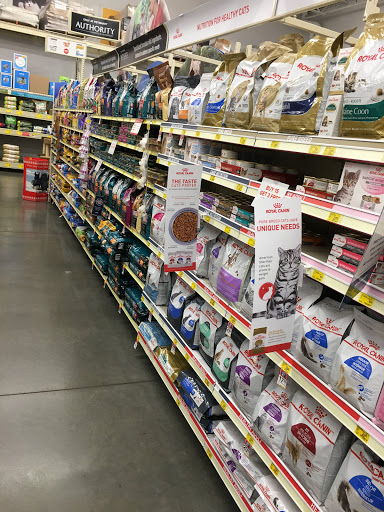 Pet Supply Store «PetSmart», reviews and photos, 13764 W Bell Rd, Surprise, AZ 85374, USA