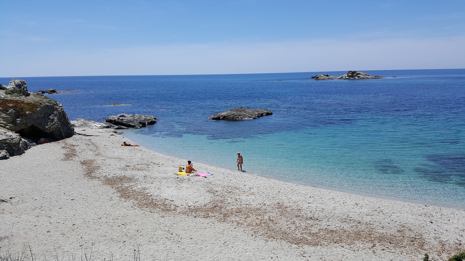 Foto av Plage des Allemands omgiven av berg