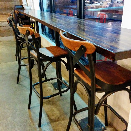 Shopping Mall «The Shops at Stonefield», reviews and photos, 2100 Hydraulic Rd, Charlottesville, VA 22901, USA