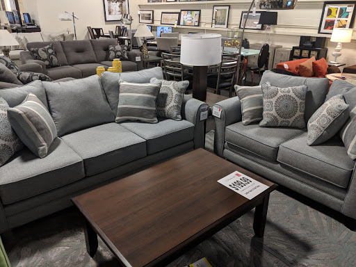 Used Furniture Store «CORT Clearance Center», reviews and photos, 5720 General Washington Dr, Alexandria, VA 22312, USA