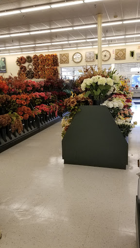 Craft Store «Hobby Lobby», reviews and photos, 255 W Roosevelt Rd, Lombard, IL 60148, USA