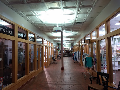 Shopping Mall «Fountain Square», reviews and photos, 101 W Kirkwood Ave, Bloomington, IN 47404, USA