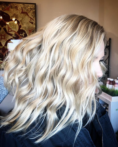 Beauty Salon «Wild Hairz Salon», reviews and photos, 6234 N Preston Hwy # D, Louisville, KY 40229, USA