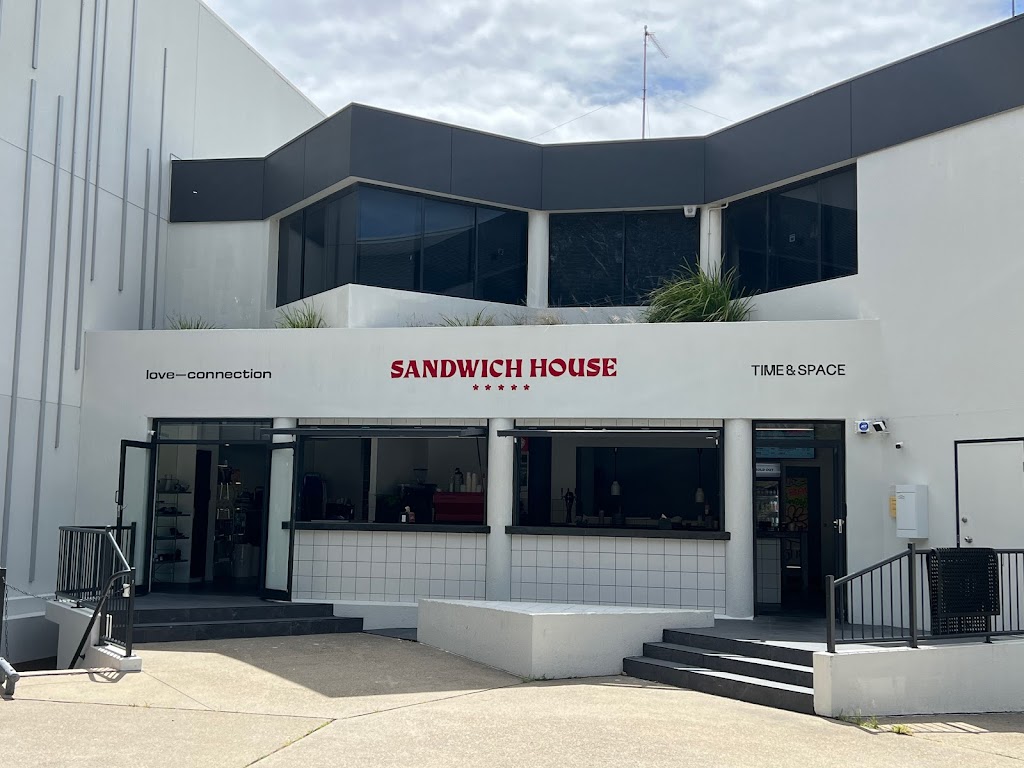 MC's Sandwich House 4220