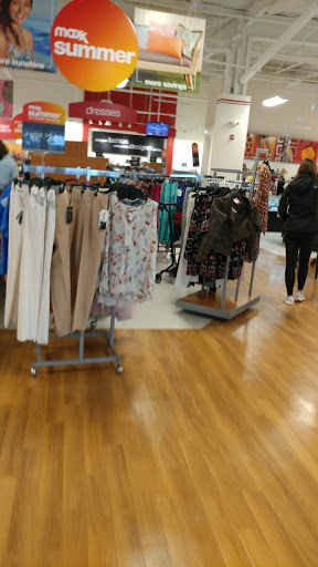 Department Store «T.J. Maxx», reviews and photos, 20 Chapel View Blvd, Cranston, RI 02920, USA