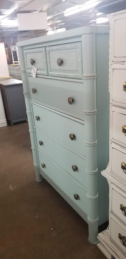 Used Furniture Store «C&D Second Chance», reviews and photos, 201 N Poplar Ave, Sanford, FL 32771, USA