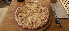 Tarte flambée du Restaurant de spécialités alsaciennes L'Alsacien Saint Étienne à Saint-Étienne - n°11