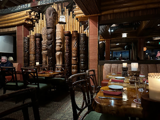 Trader Vics Emeryville image