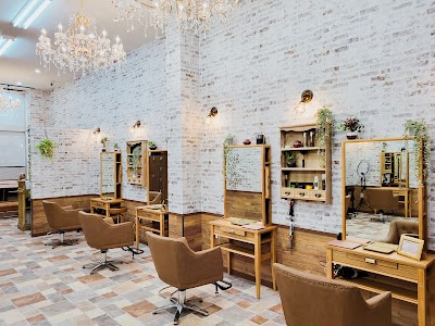 LATOUR hair with東加古川店