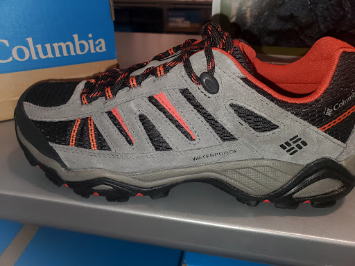 Clothing Store «Columbia Sportswear Outlet Store at Allen Premium Outlets», reviews and photos, 820 Stacy Rd #470, Allen, TX 75013, USA