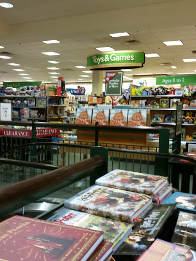 Barnes & Noble