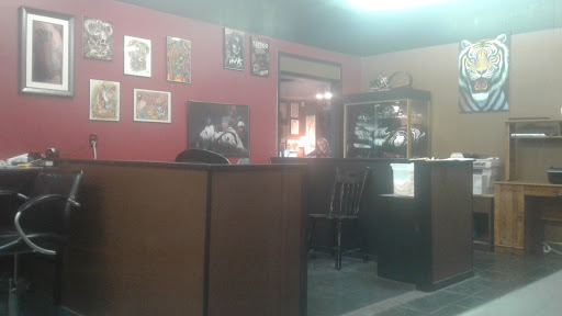 Tattoo Shop «Ink Daddy Tattoo and Body Piercing», reviews and photos, 3535 Commercial St SE, Salem, OR 97302, USA