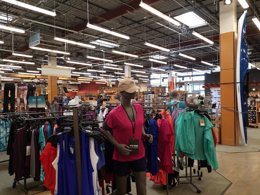 Camping Store «REI», reviews and photos, 279 Salem St, Reading, MA 01867, USA