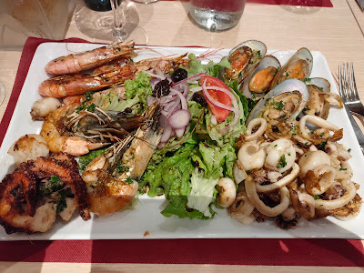 Au Comptoir Des Trois Soeurs à Éguilles