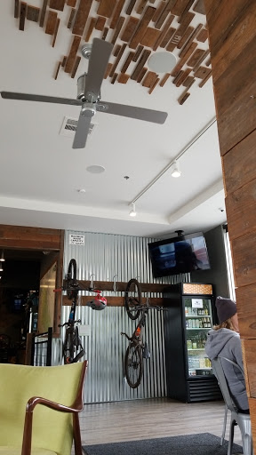 Bicycle Store «Breakaway Bikes», reviews and photos, 4235 Montgomery Dr, Santa Rosa, CA 95405, USA