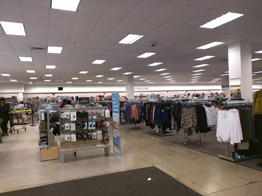 Department Store «Nordstrom Rack Legacy Village», reviews and photos, 25149 Cedar Rd, Lyndhurst, OH 44124, USA