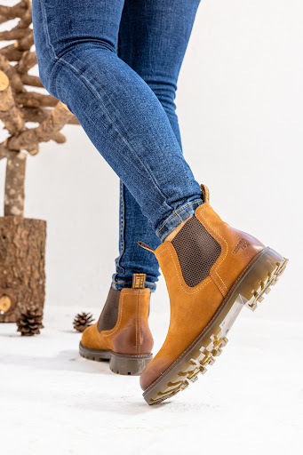 Shoe Store «ELM Shoes», reviews and photos, 13 Center Square, Greencastle, PA 17225, USA