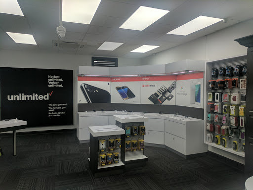 Cell Phone Store «Bronxville Verizon Wireless», reviews and photos, 89 Pondfield Rd, Bronxville, NY 10708, USA