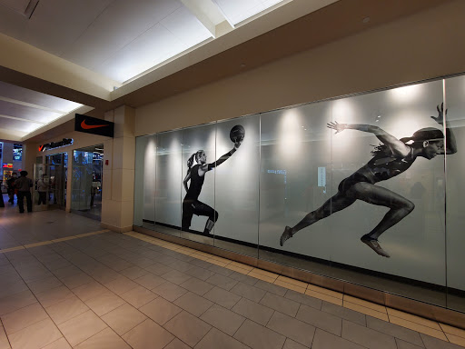 Sporting Goods Store «Nike Clearance Store», reviews and photos, 40-24 College Point Blvd, Flushing, NY 11354, USA