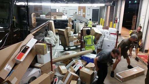 Courier Service «Ups Air Gateway Orlando», reviews and photos, 8975 Tradeport Dr, Orlando, FL 32827, USA